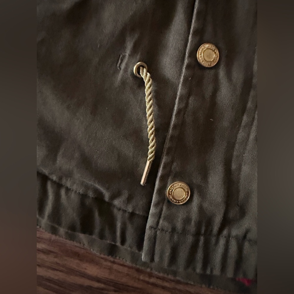 Little Marc Jacobs girls olive green & red faux fur lined winter parka patches - Picture 7 of 16